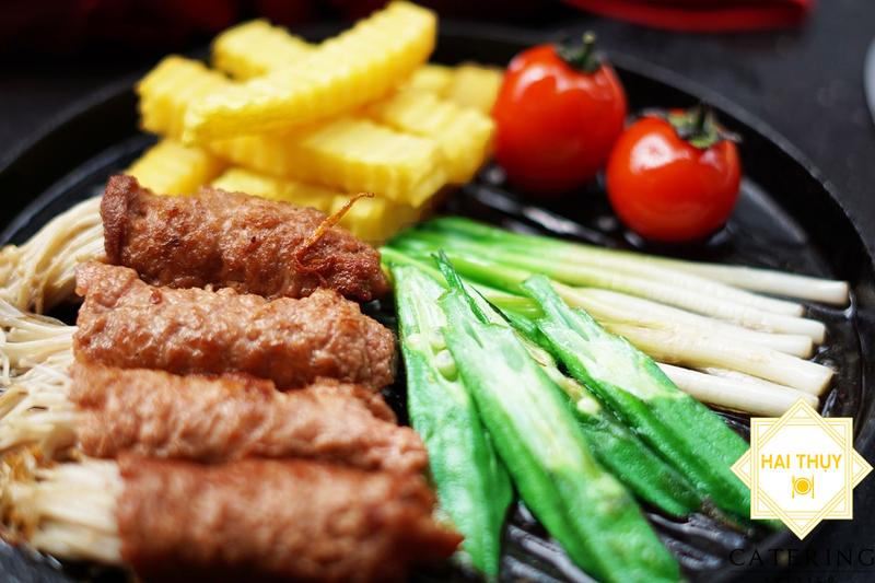 Khai vị 2 món: Bò cuộn phô mai + Mực chiên giòn