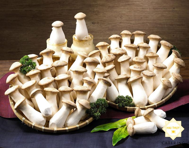 Nấm Đùi Gà Xào Cải Thìa 