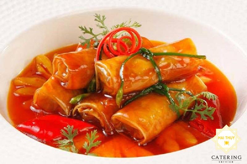 Váng Đậu Cuộn Măng Nấm