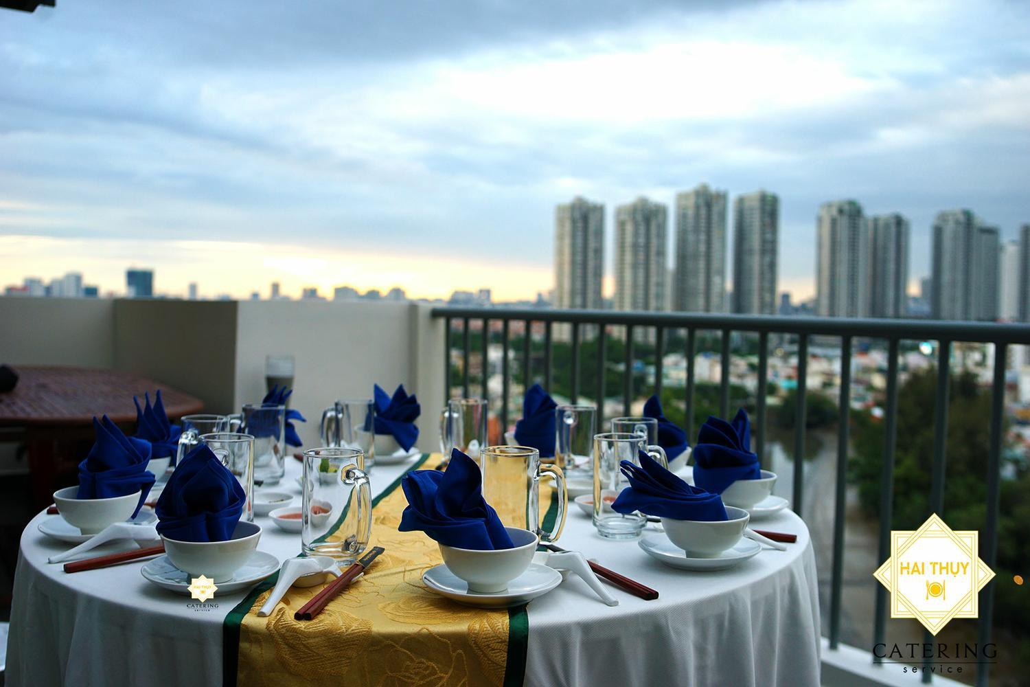 Cách setup bàn tiệc chuyên nghiệp