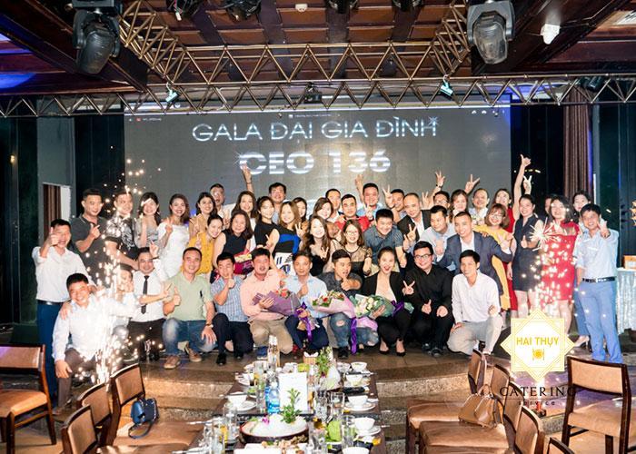 Ghi nhớ 3 lưu ý quan trọng khi đặt tiệc tân niên buffet kết hợp hội gia đình 