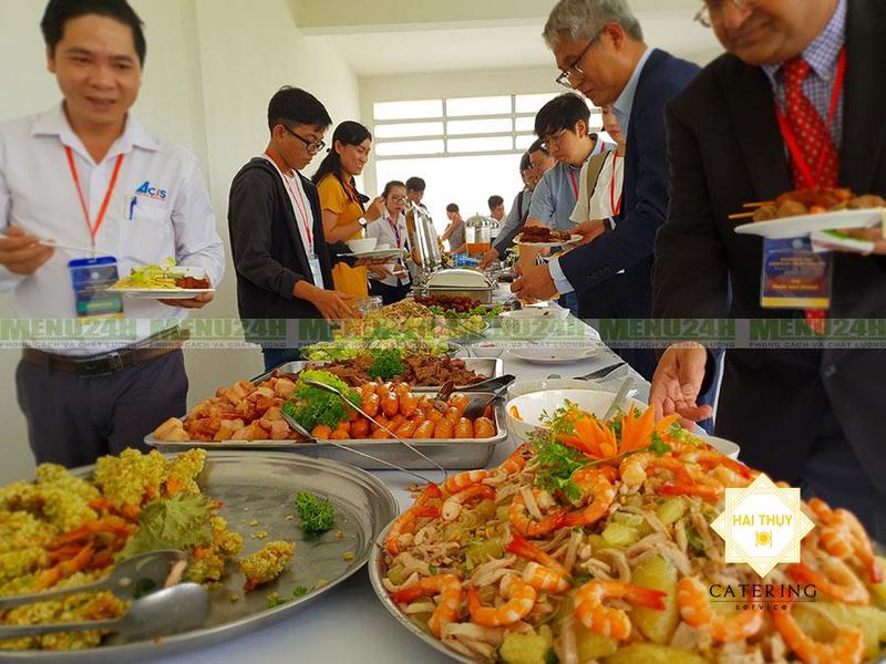 Cách tổ chức tiệc ra mắt sản phẩm mới của công ty