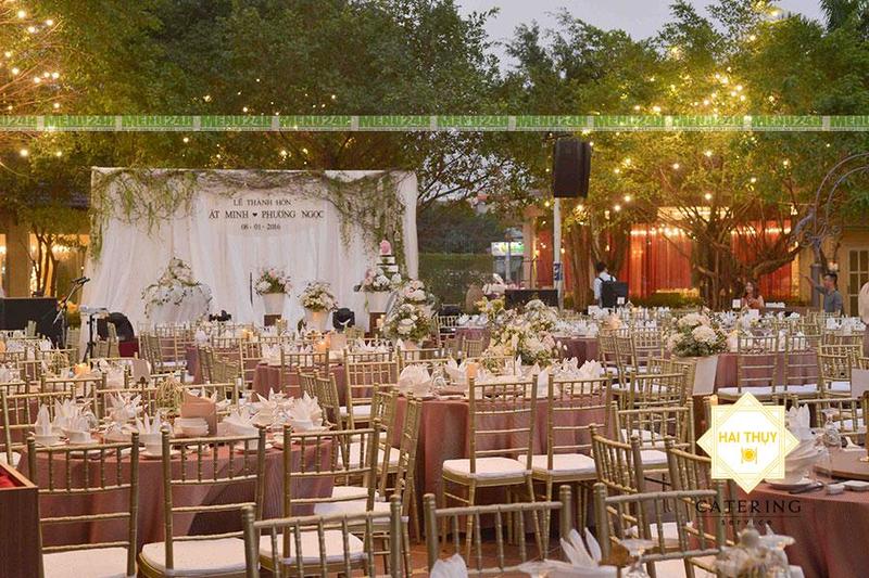 ĐẶT TIỆC CƯỚI TẠI NHÀ QUẬN 2 – NGÂN NGA KHÚC CA HẠNH PHÚC CHO NGÀY TRỌNG ĐẠI THÊM ĐÁNG NHỚ