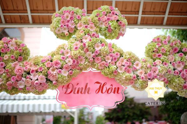 Để tổ chức bữa tiệc đính hôn thật đúng nghĩa bạn cần chuẩn bị những gì?