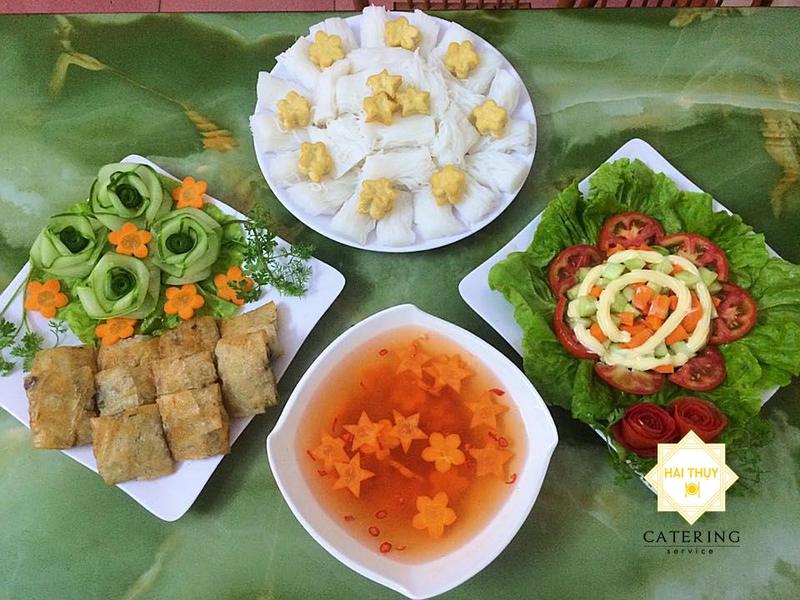 Mẹo trang trí món ăn tiệc gia đình cho nàng dâu ghi điểm trước mẹ chồng