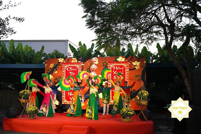 Tưng bừng tiệc tất niên - Hân Hoan đón xuân sang cùng Menu24h