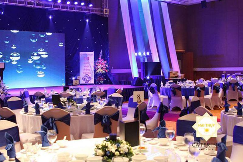 Tiệc tất niên công ty - Tổ chức Year-end Party ấn tượng
