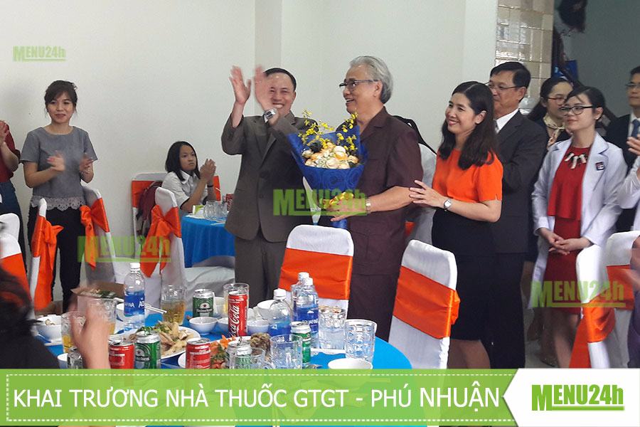 Sự có mặt của các thày thuốc nổi tiếng tại Việt Nam